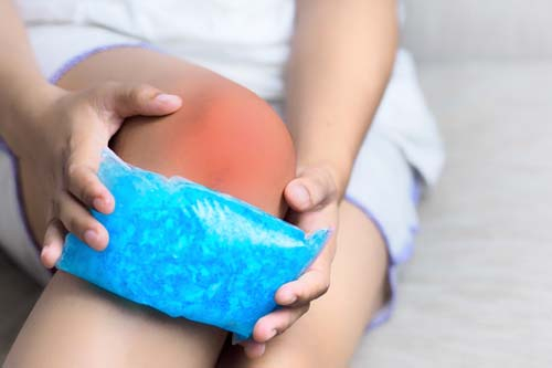 Cold/Hot compress for treating knee pain